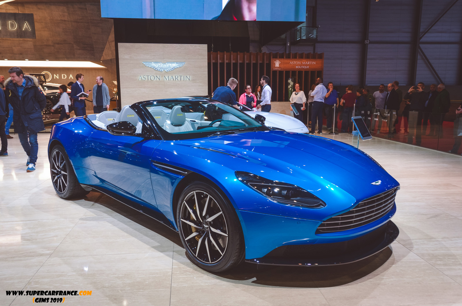 70 Aston Martin DB11