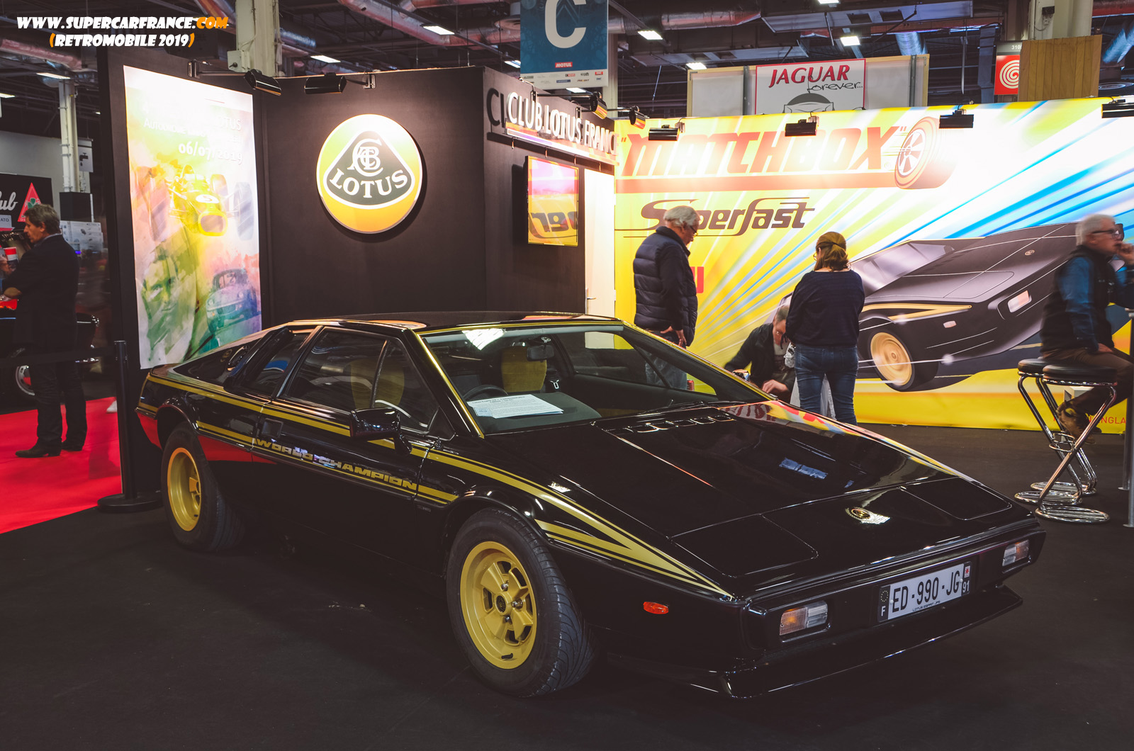 211 Lotus Esprit JPS