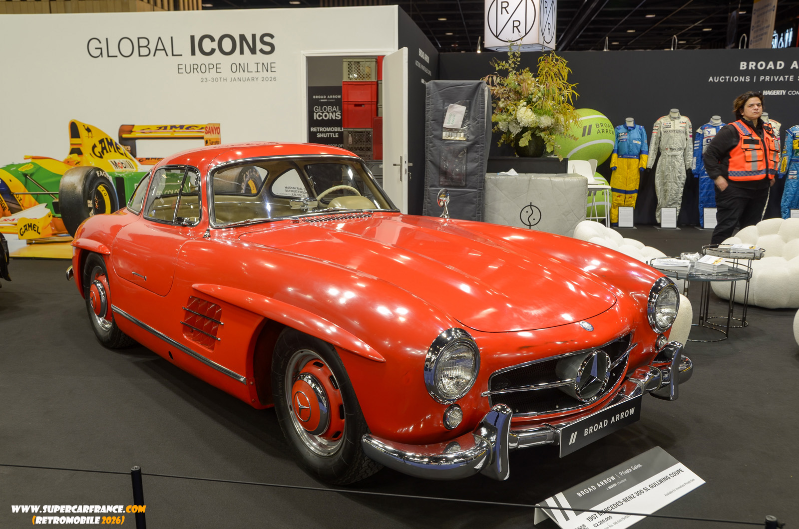 108 Mercedes Benz 300SL
