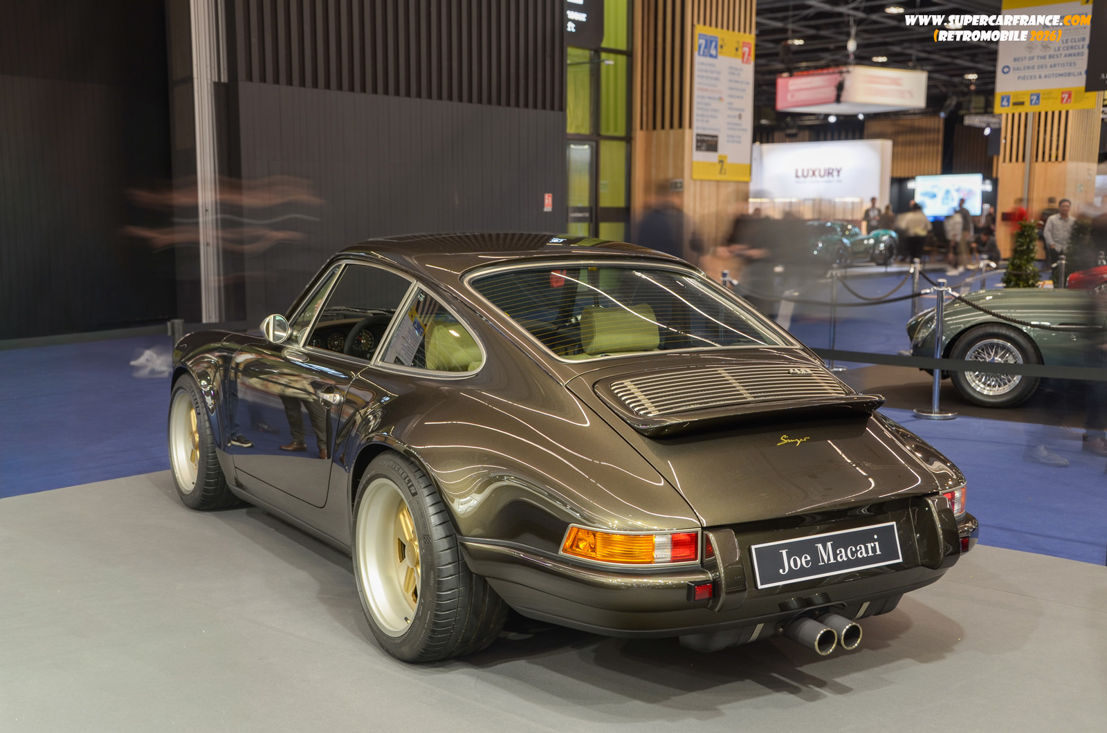 114 Singer 911